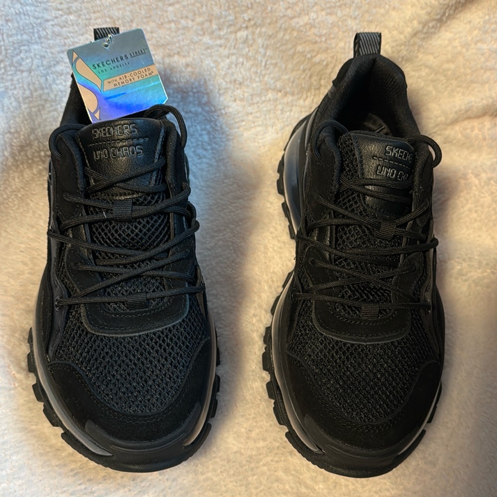 Women Skechers Uno Chaos